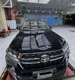 تۆیۆتا لاند کروزەر